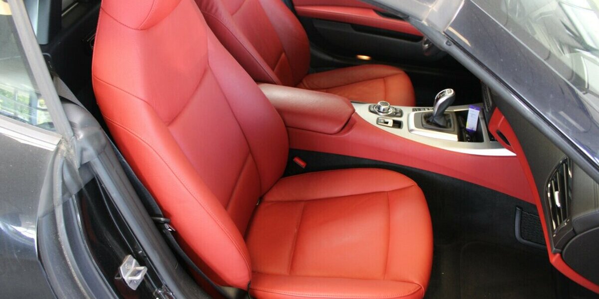 BMW Z4 sDrive28i Aut.- WENIG KM - 10.923 km 27.980 &euro; Euskirchen 53881