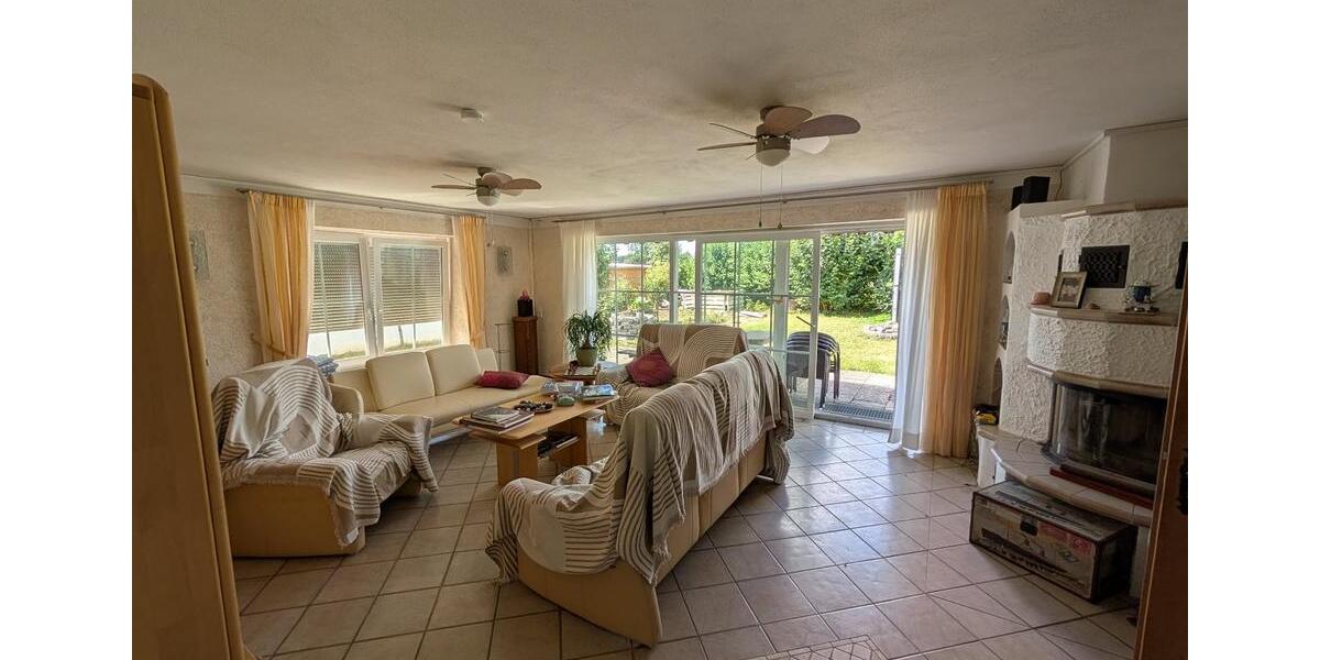 Erdgeschoßwohnung Freising Am Vogelherd - 6 Zimmer, 160 m&sup2;, 1.900&euro; | Angebot:27569113