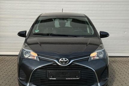 Toyota Yaris 125.812 km 8.999 &euro; Düren 52351