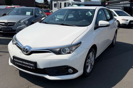 Toyota Auris 107.500 km 9.900 &euro; Geldern 47608