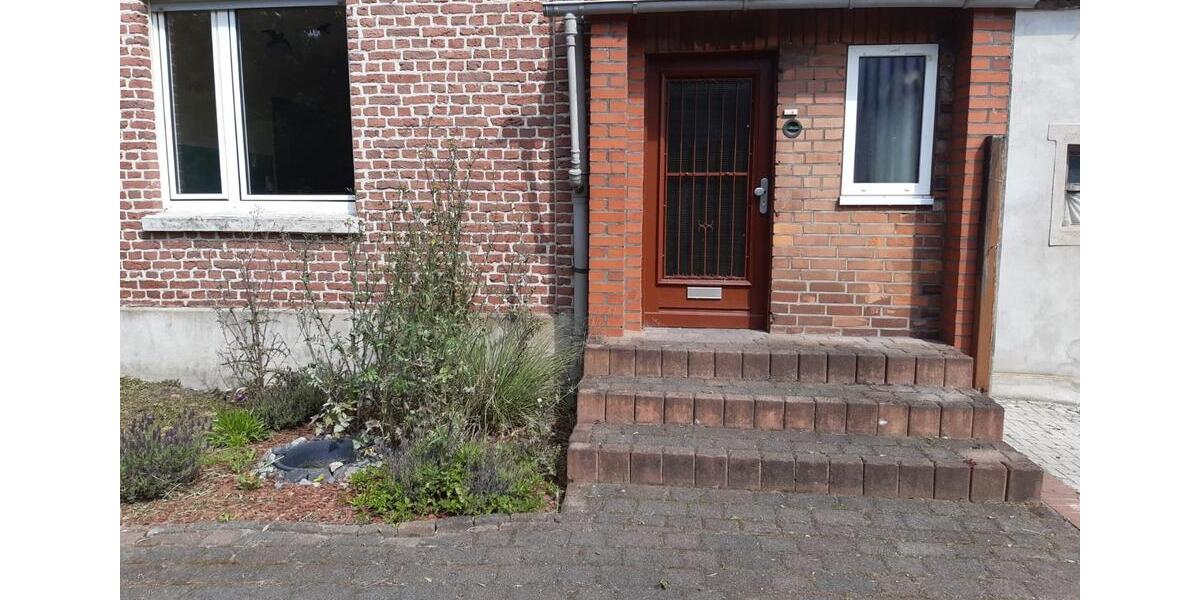 Erdgeschoßwohnung Hünxe - 3 Zimmer, 100 m&sup2;, 750&euro; | Angebot:24835264