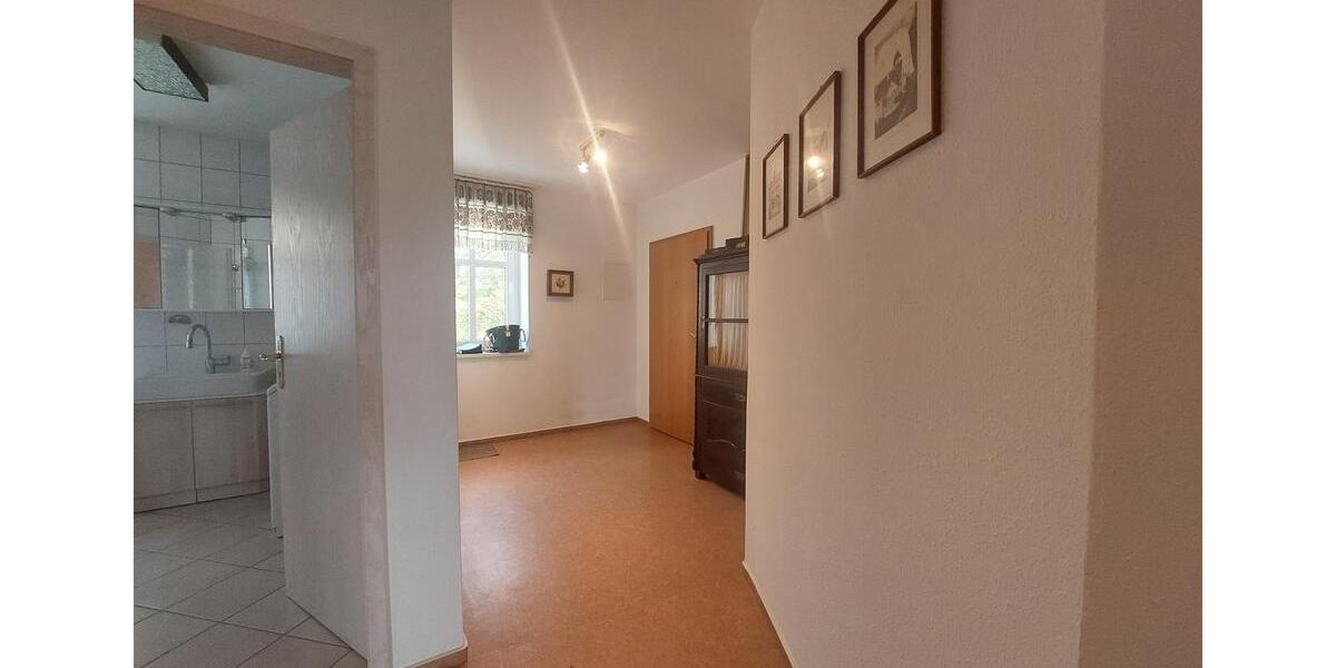 Etagenwohnung Finsterwalde - 3 Zimmer, 88 m&sup2;, 680&euro; | Angebot:27648466