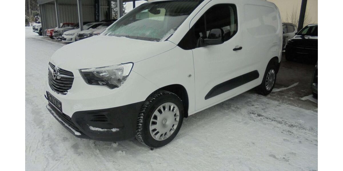 Opel Combo 108.700 km 13.990 &euro; Petting 83367