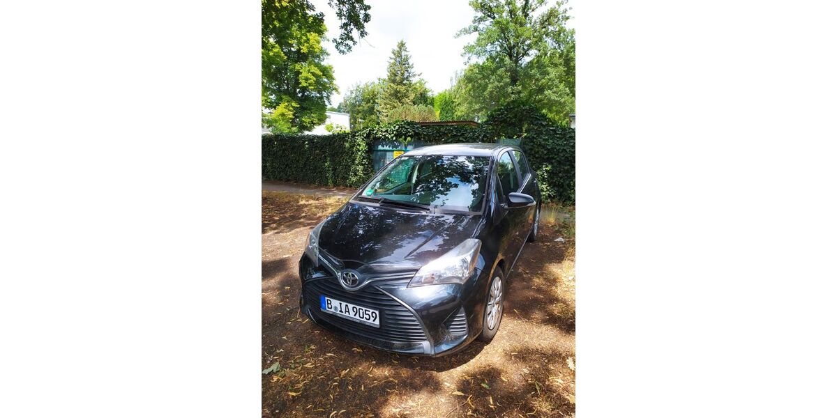 Toyota Yaris 70.000 km 8.000 &euro; Berlin 13587