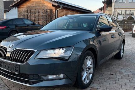 Skoda Superb 186.529 km 14.756 &euro; Waldmünchen/OT Geigant 93449
