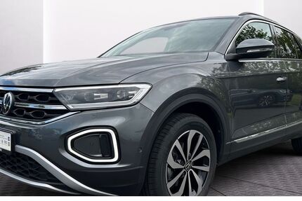 VW T-Roc 2.210 km 31.749 &euro; Artern 06556
