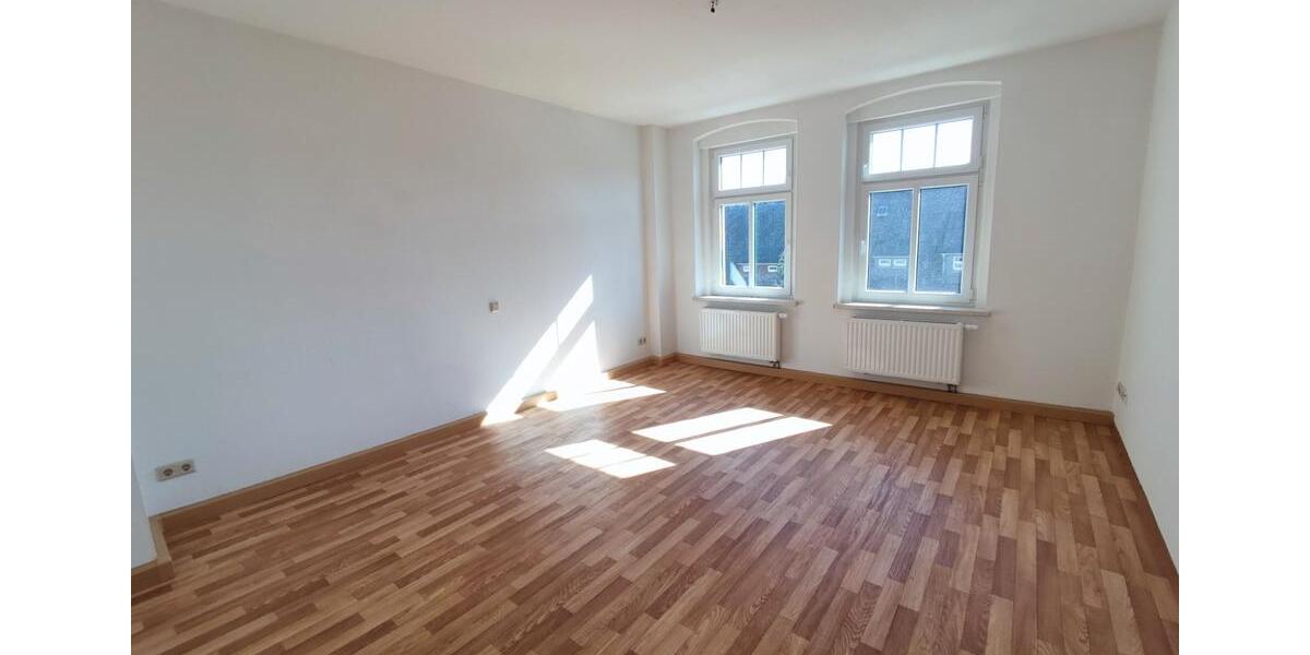 Etagenwohnung Löbau - 2 Zimmer, 68 m&sup2;, 456&euro; | Angebot:26545947
