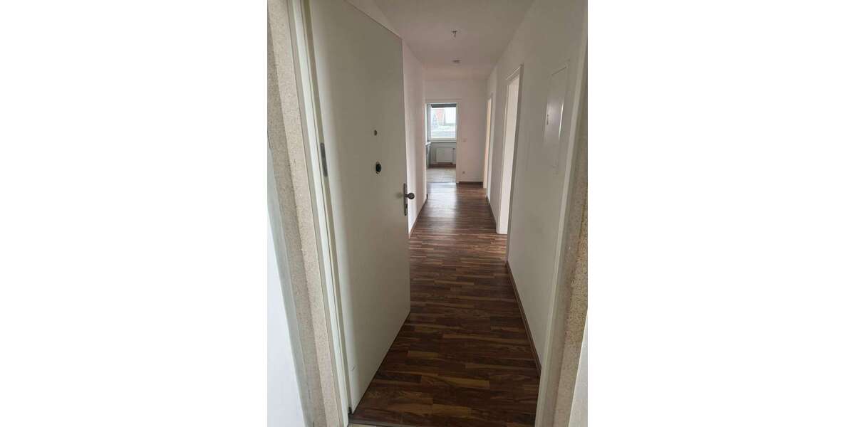 Etagenwohnung Aichach - 3 Zimmer, 75 m&sup2;, 850&euro; | Angebot:27101031
