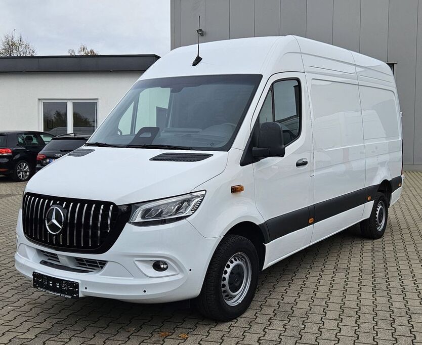 Mercedes-Benz Sprinter 43.056 km 42.721 € Halle (Westf) 33790