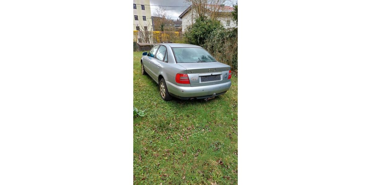 Audi A4 258.800 km 595 &euro; Lebach 66822