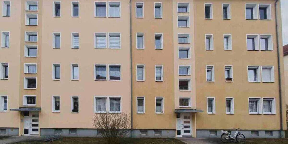 Etagenwohnung Pegau - 2 Zimmer, 47 m&sup2;, 35.000&euro; | Angebot:25538073