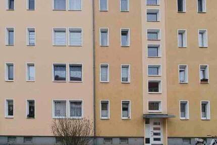 Wohnung Pegau - 2 Zimmer, 47 m&sup2;, 35.000&euro; | Angebot:25538073