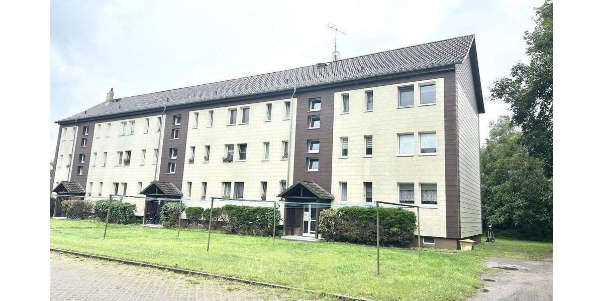 Stadt nah & im Grünen-frisch renovierte 2-Zimmer-Wohnung mit Garten ab sofort frei! 2 zimmer