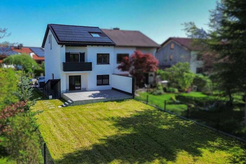 Haus zum Kaufen in Bruckmühl 1.245.000 € 140.25 m²