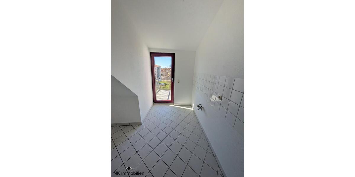 Dachgeschoßwohnung Zwickau - 2 Zimmer, 64 m&sup2;, 385&euro; | Angebot:26404470