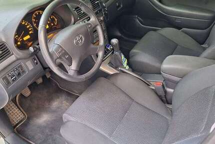Toyota Avensis 262.935 km 4.500 &euro; Charlottenburg (Berlin) 10707