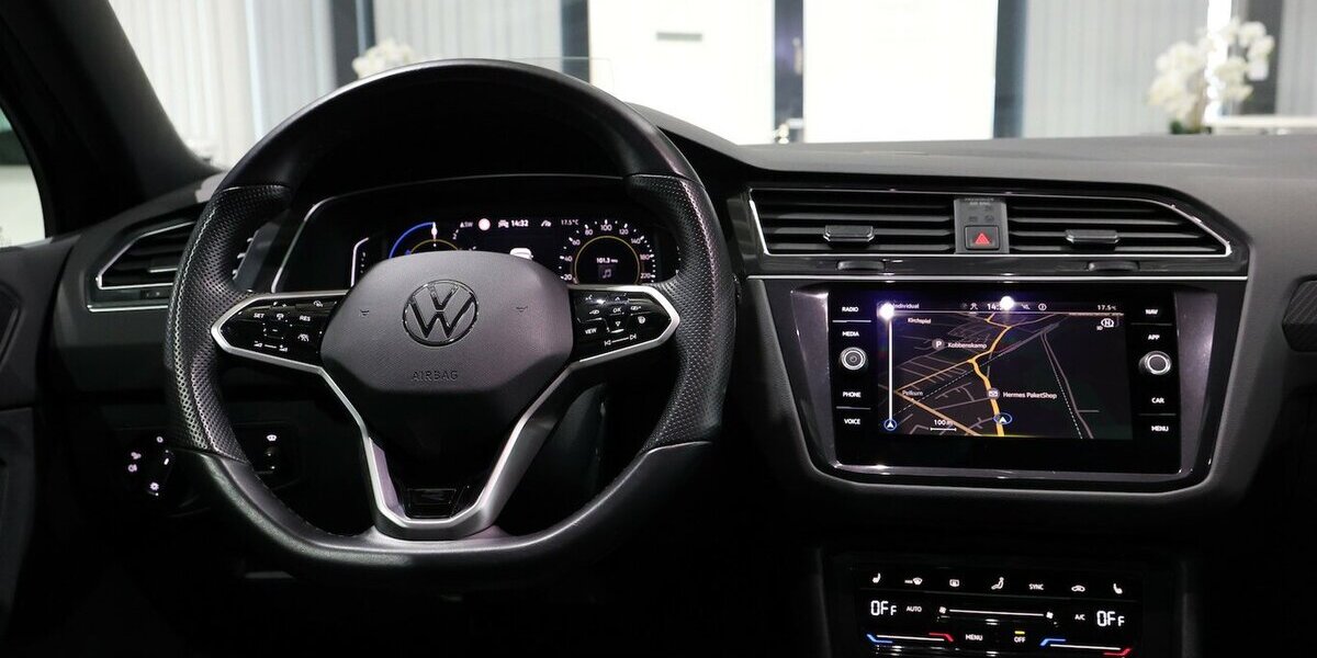 VW Tiguan 1.4 TSI DSG e-HYBRID R-LINE SPORT BLACK 87.000 km 31.991 &euro; Hamm 59077