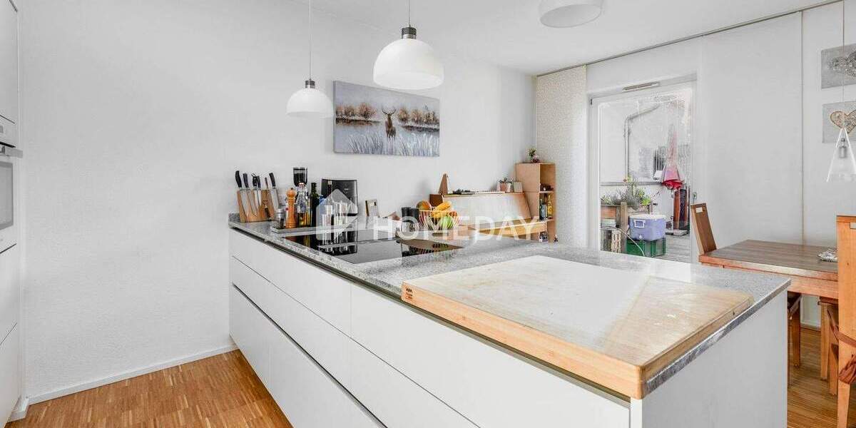 Wohnen mit Geschichte: Exklusive Eigentumswohnung im denkmalgeschützten Bestandsbau in Zell am Main 3 zimmer