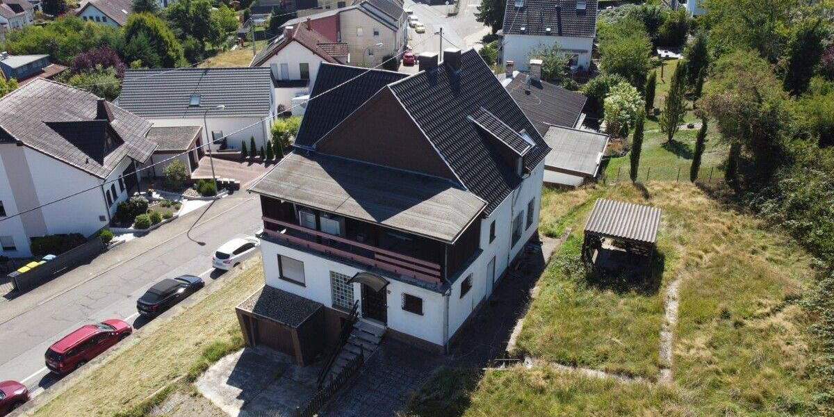 Einfamilienhaus Quierschied - 5 Zimmer, 230 m&sup2;, 199.000&euro; | Angebot:25706702