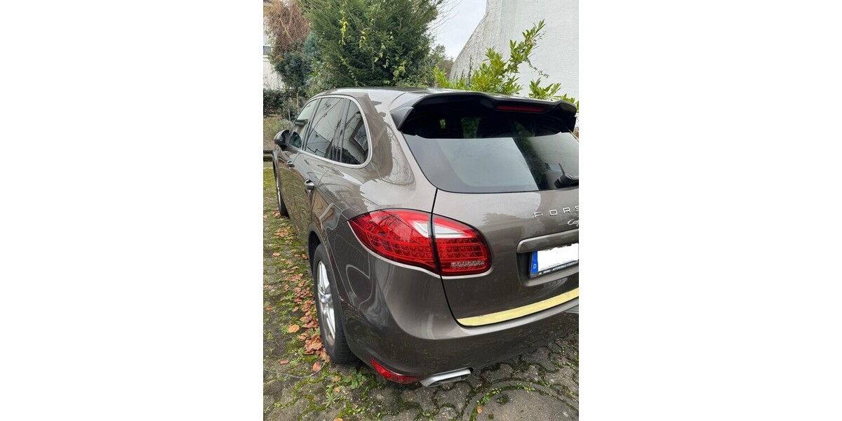 Porsche Cayenne 199.000 km 26.600 &euro; Bonn 53111