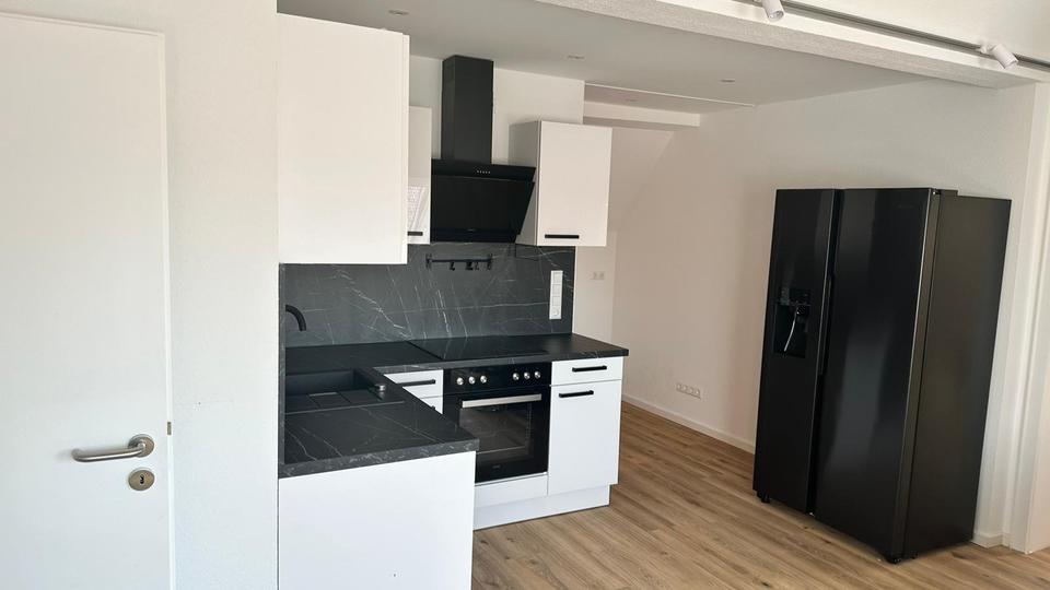 Schöne Penthouse-Wohnung mit großer Terrasse in der Innenstadt von Aalen zu vermieten 2.5 zimmer