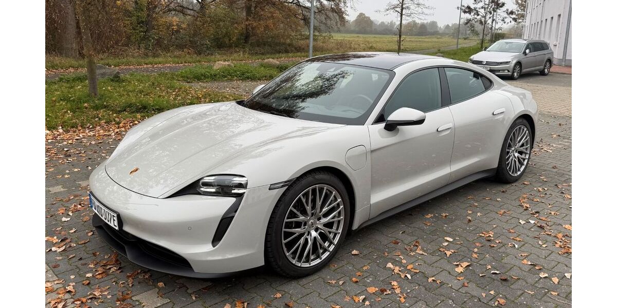 Porsche Taycan 39.000 km 61.500 &euro; Frankfurt 60388