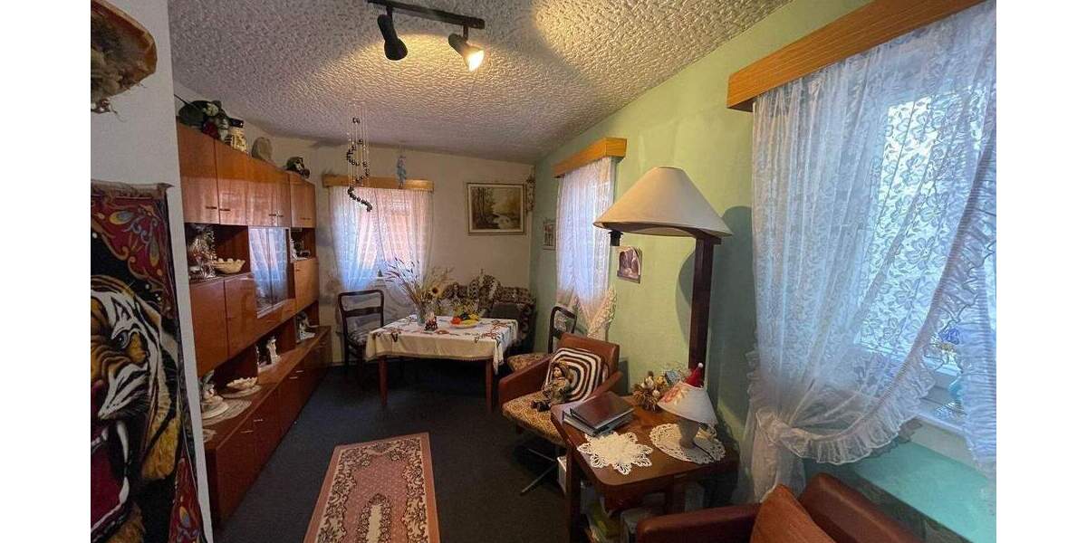 Einfamilienhaus Grabfeld Jüchsen - 5 Zimmer, 60 m&sup2;, 49.000&euro; | Angebot:25770587