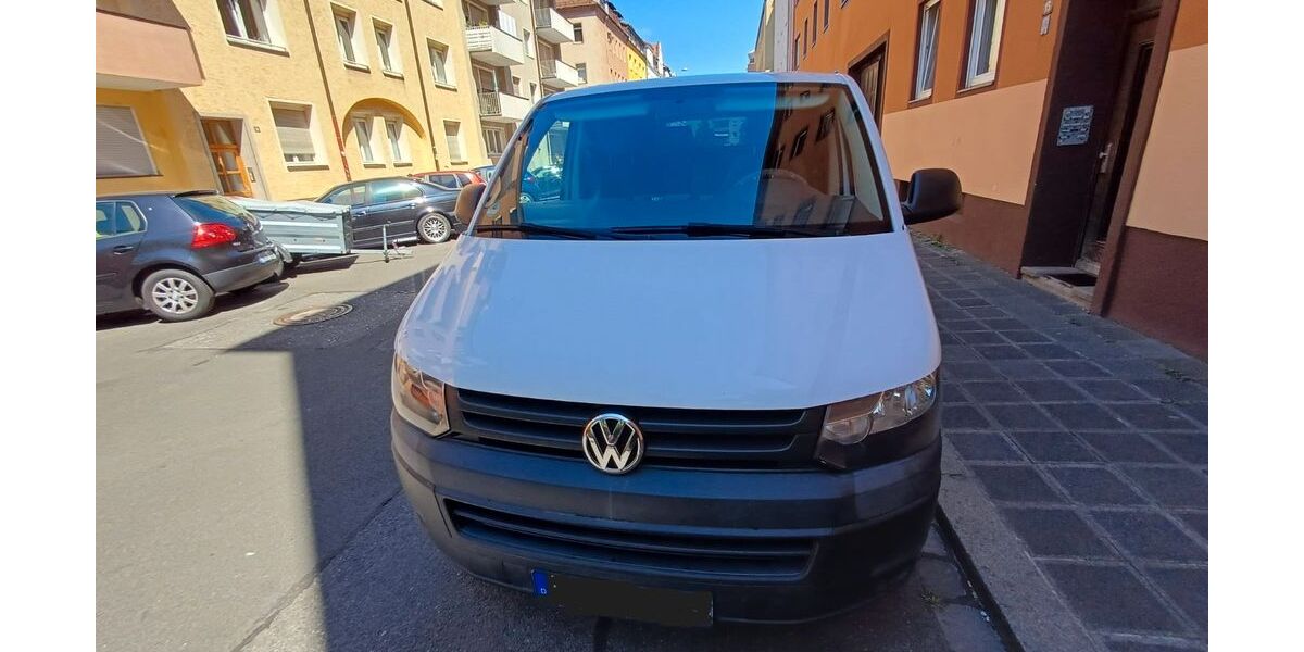 VW T5 Transporter 330.000 km 5.200 &euro; Nürnberg 90403