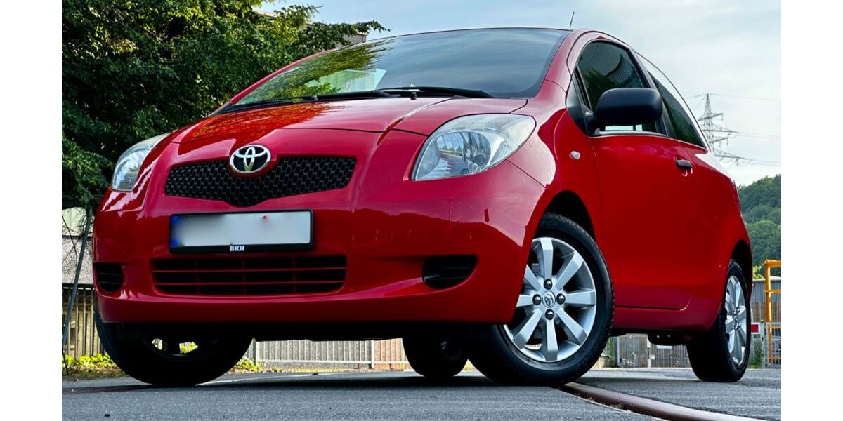 Toyota Yaris 148.000 km 2.992 &euro; Siegen 57072