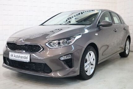 Kia ceed / Ceed 34.379 km 16.889 &euro; Freising bei München 85354