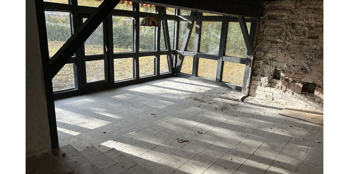 Bestandsimmobilie mit großem Gestaltungsspielraum, bereit für Ihre Vision - Einfamilienhaus Petershagen | Angebot:25925491