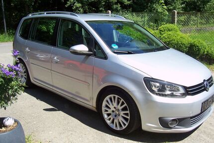 VW Touran 303.700 km 4.100 &euro; Schmalkalden 98574
