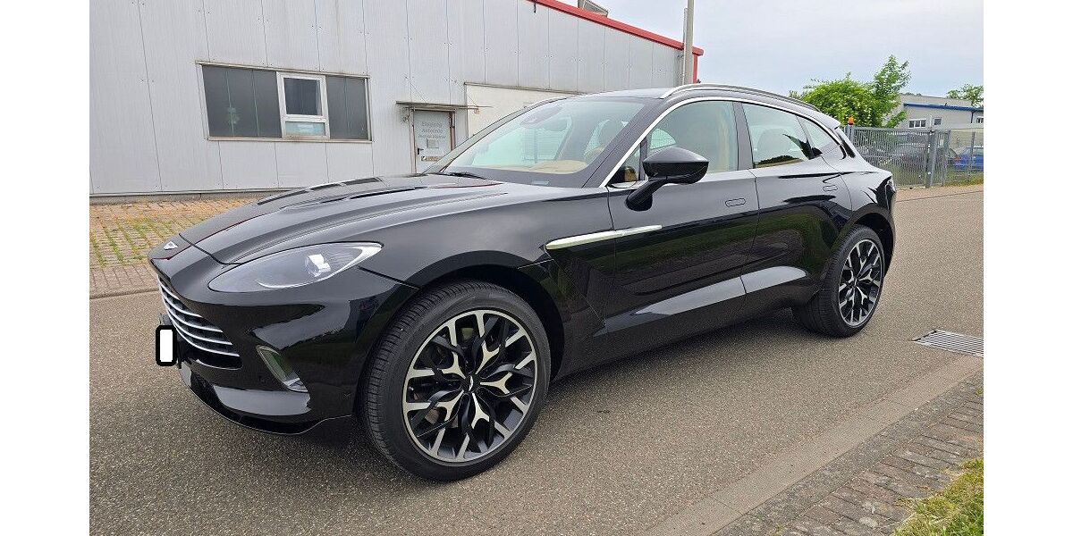 Aston Martin DBX 106.524 km 89.900 &euro; Renchen 77871