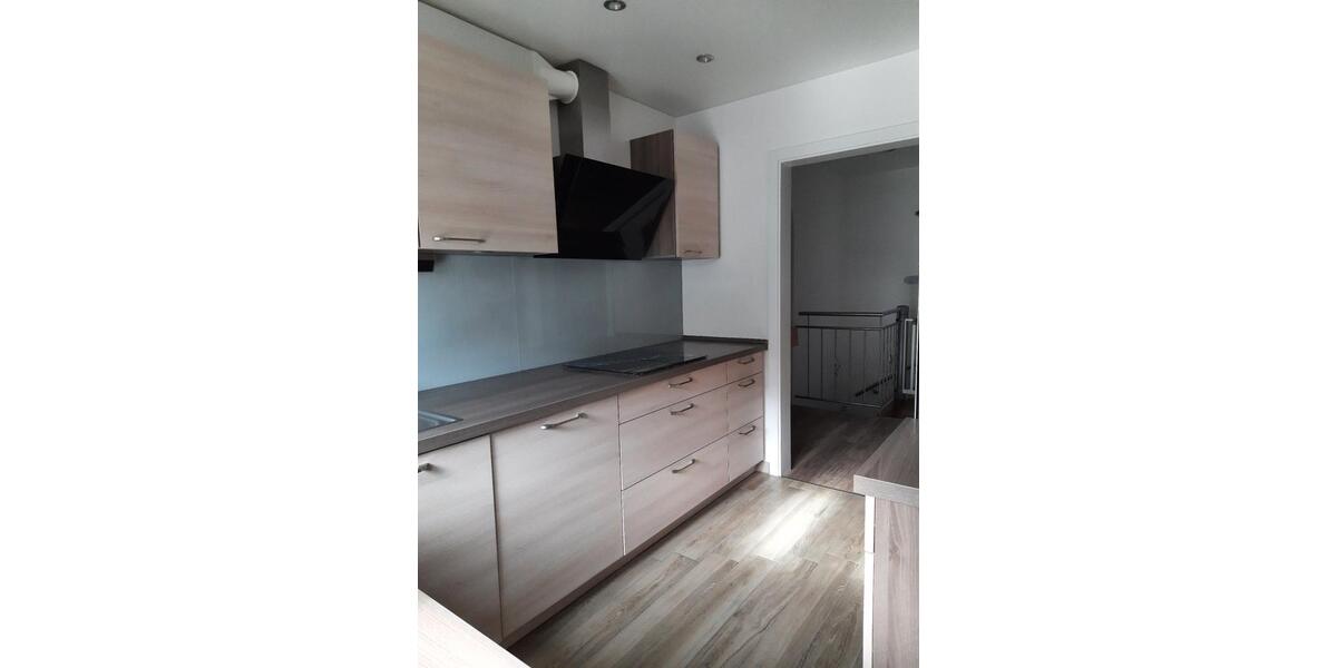 Erdgeschoßwohnung Heßdorf - 3 Zimmer, 120 m&sup2;, 1.290&euro; | Angebot:26396884