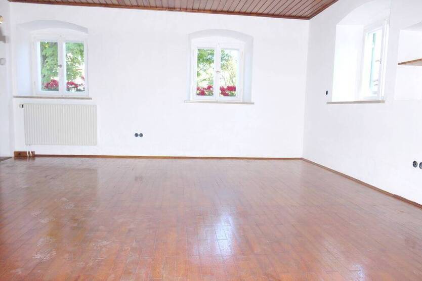 Geräumiges Bauernhaus mit Stall und Tenne
