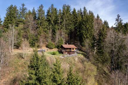 Berghütte mit 3 ha Wald im Naturschutzgebiet Adelegg - Ruhe und Natur pur mit herrlicher Alpensicht 2 zimmer