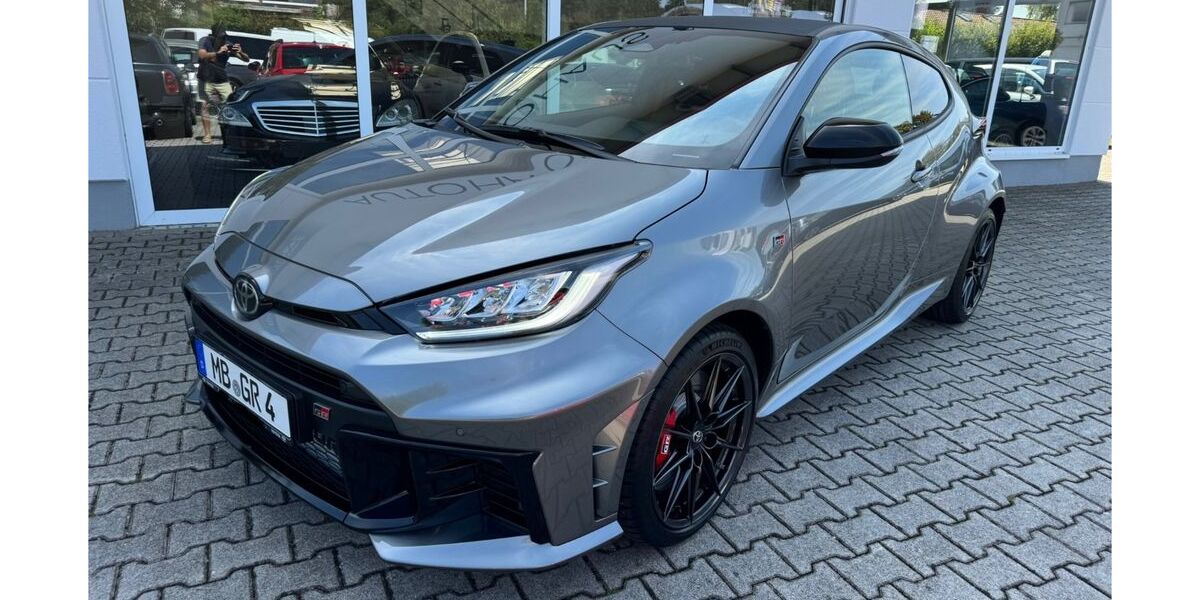 Toyota Yaris 1.250 km 45.500 &euro; Valley , Landkreis Miesbach 83626