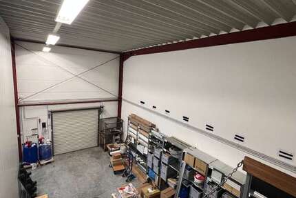 Halle in Bergisch Gladbach 330 € 55 m² zimmer