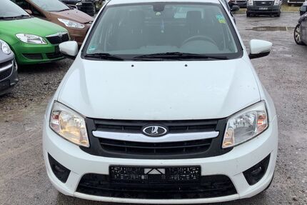 Lada Granta 87.480 km 2.950 &euro; KORBACH 34497