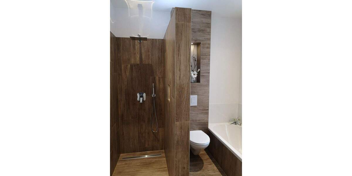 Doppelhaushälfte Langenselbold - 6 Zimmer, 140 m&sup2;, 2.100&euro; | Angebot:24656783