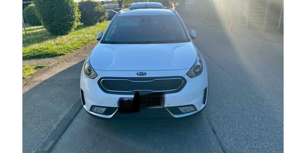 Kia Niro 211.000 km 10.200 &euro; Augsburg 86179
