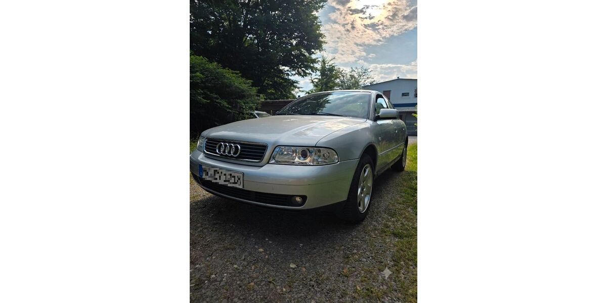 Audi A4 251.000 km 950 &euro; werdohl 58791