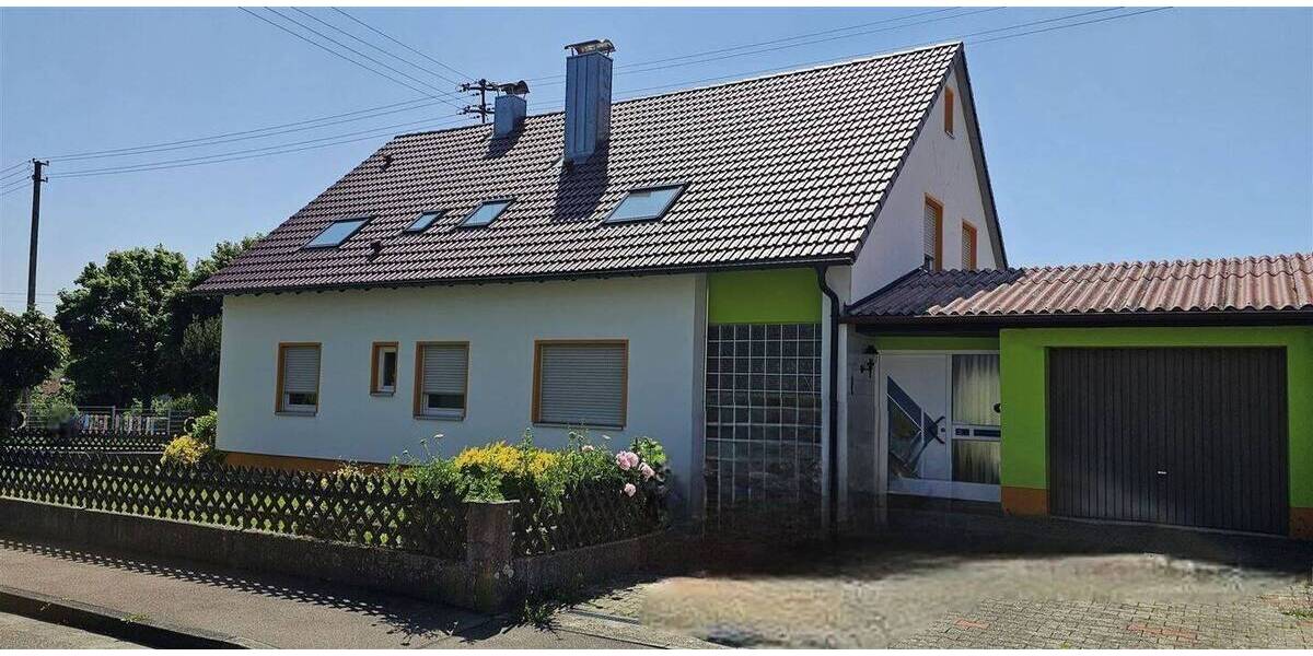 Zweifamilienhaus in ländlich-ruhiger Wohnlage 8 zimmer