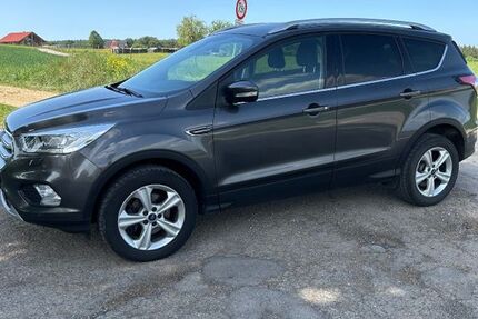 Ford Kuga 99.739 km 11.900 &euro; Winterlingen-Harthausen 72474