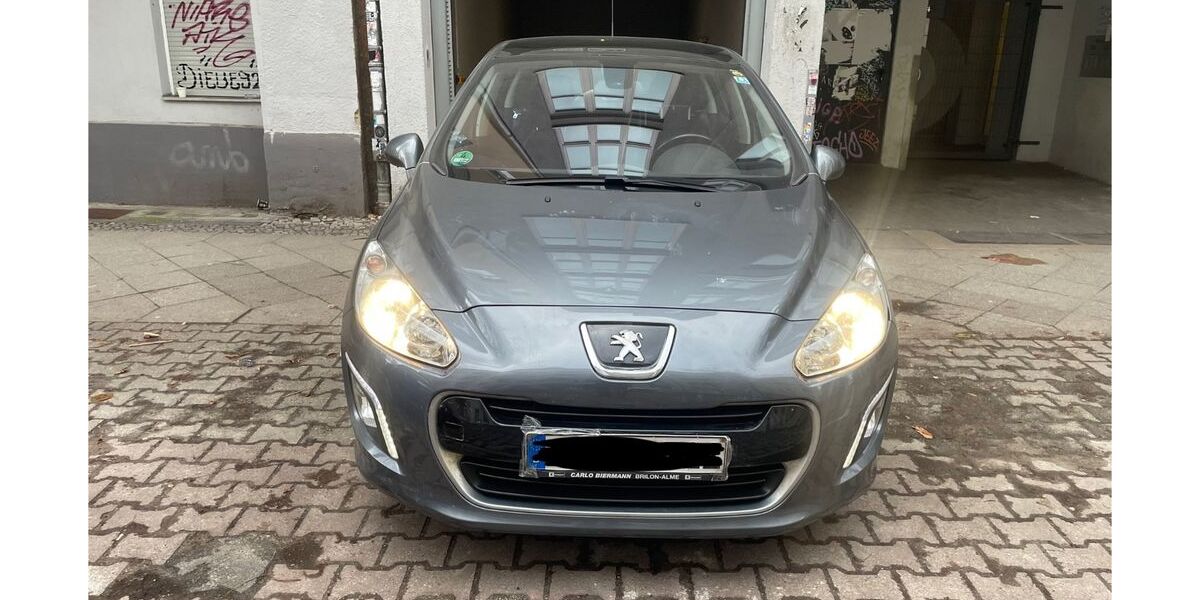Peugeot 308 118.000 km 2.500 &euro; Berlin 12045