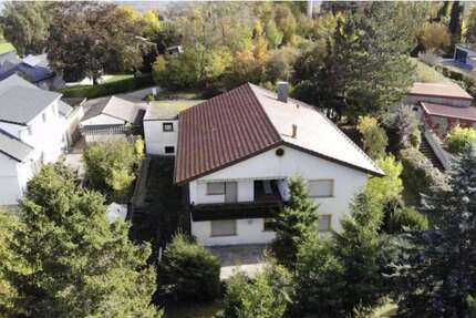 Haus Bad Überkingen - 9 Zimmer, 250 m&sup2;, 2.100&euro; | Angebot:26916293