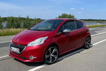 Peugeot 208 134.436 km 7.600 &euro; Winsen (Luhe) 21423
