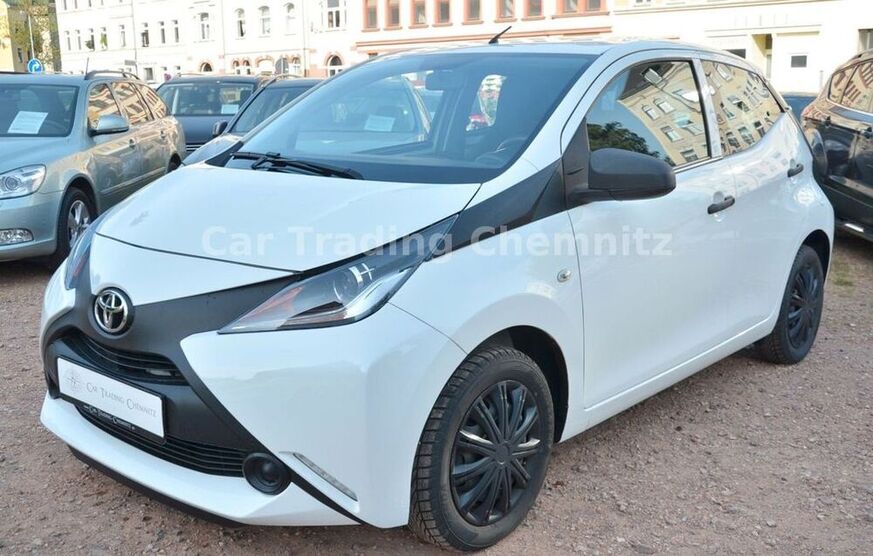 Aygo (X)