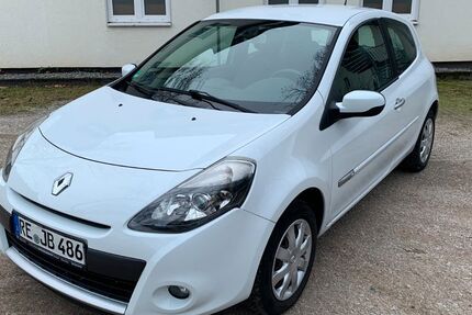 Renault Clio 165.000 km 2.850 &euro; Recklinghausen 45665