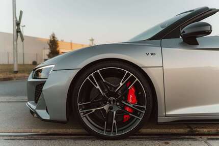 Audi R8 42.000 km 155.000 &euro; Warburg 34414